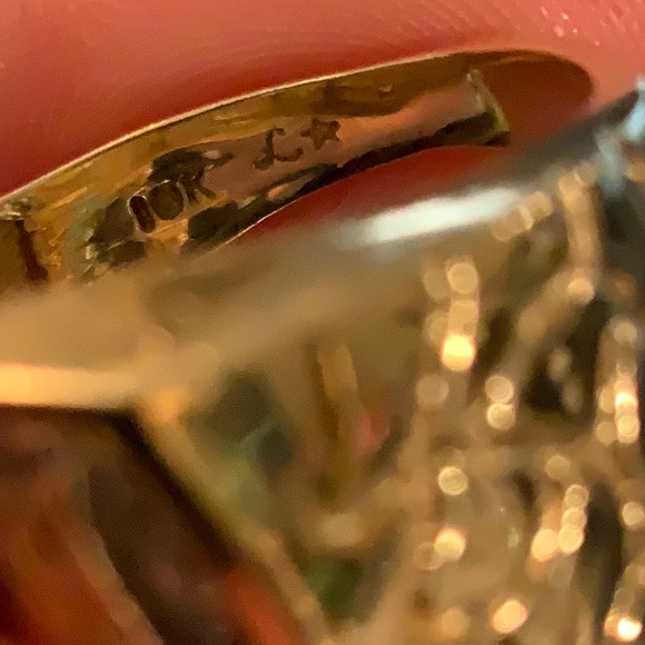 Men 10kt Gold Eagle Ring with Diamond Chip Accents - Size 8 - Picture 8 of 11